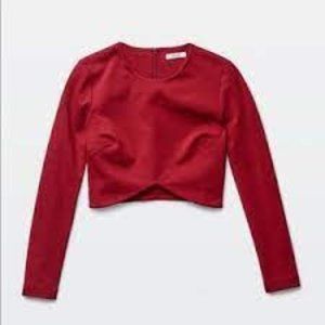 Aritzia Talula Darling Tshirt in Biking Red Size S
